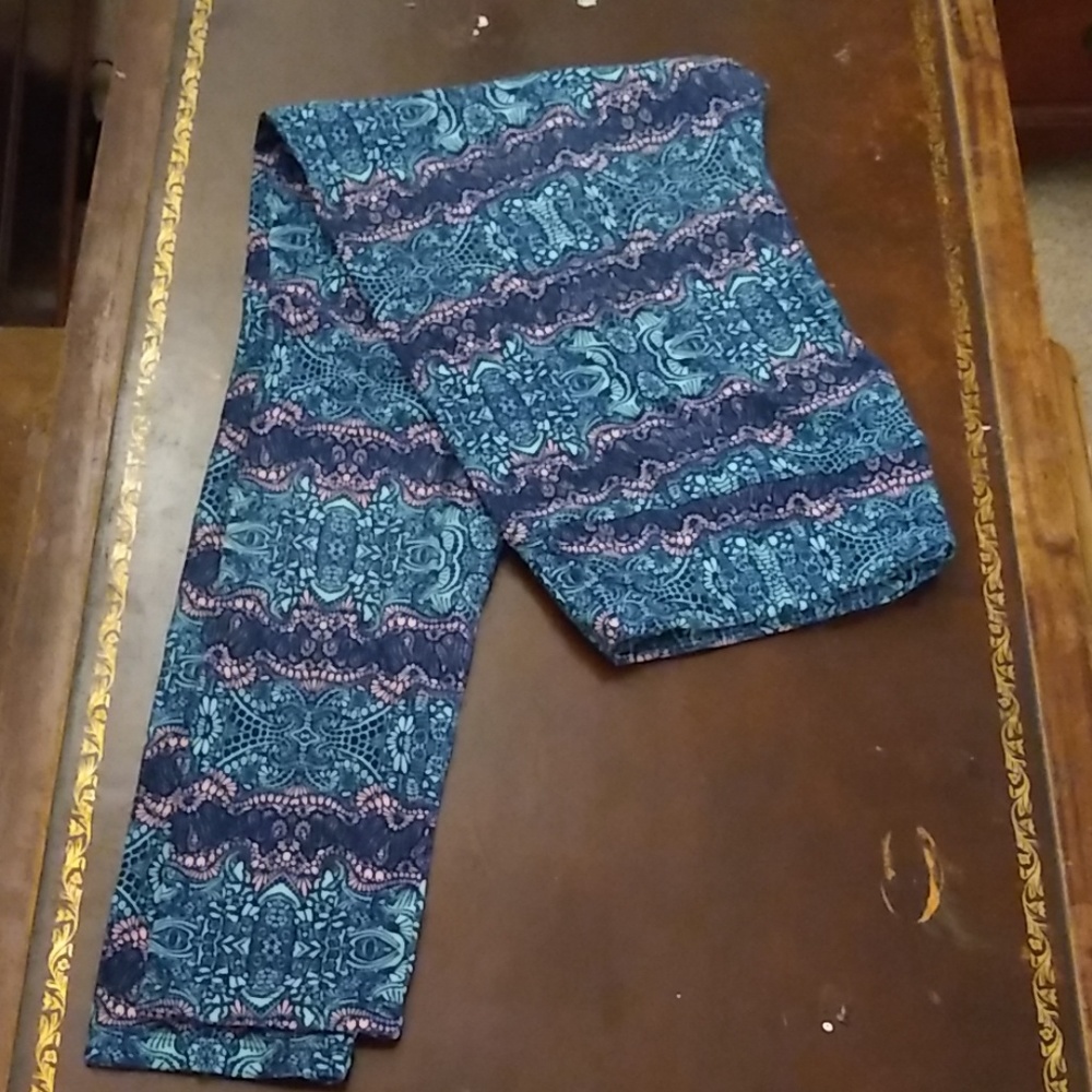 LLR TC Detailed Navy Pattern Over Teal & Pink